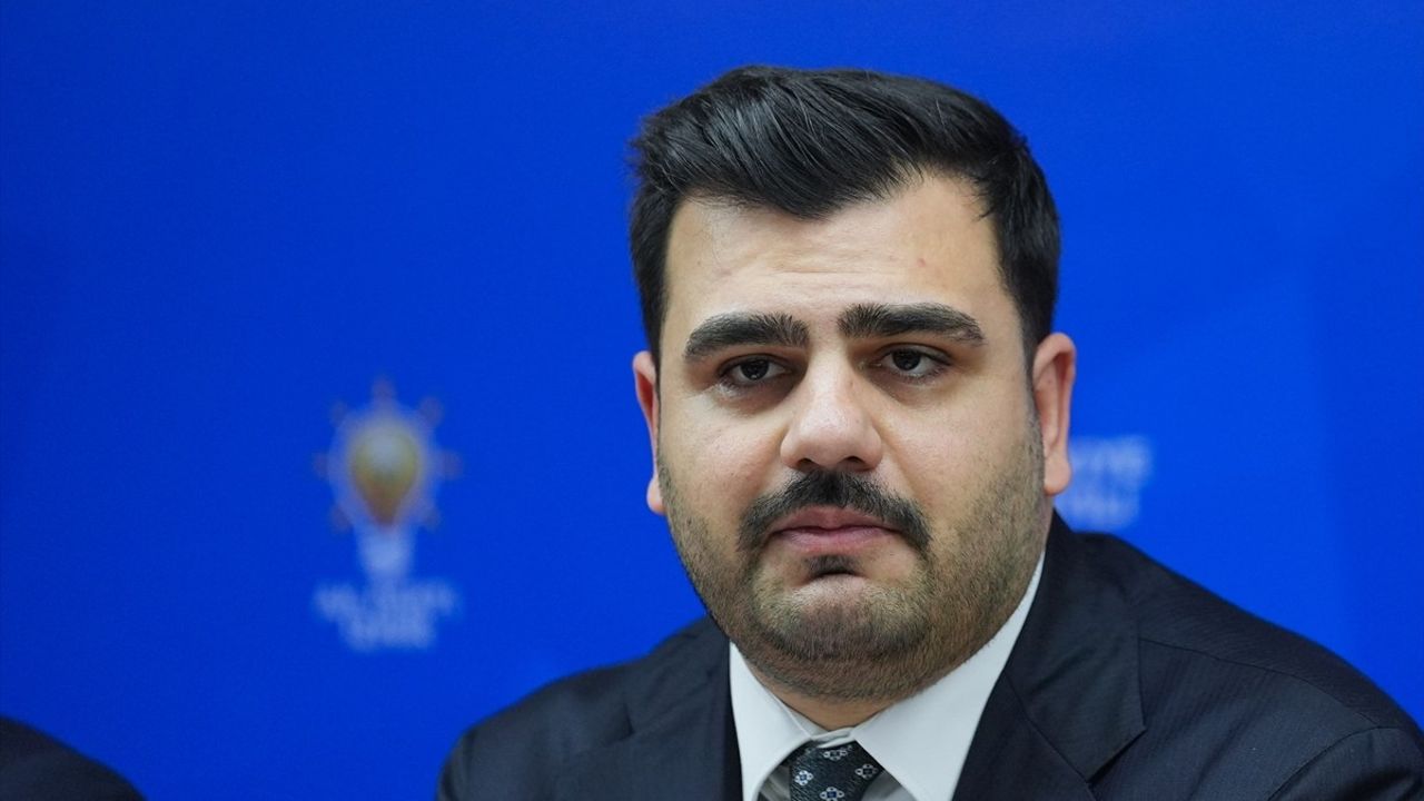AK Parti Genel Sekreteri İnan'dan Özgür Özel'e Sert Eleştiri