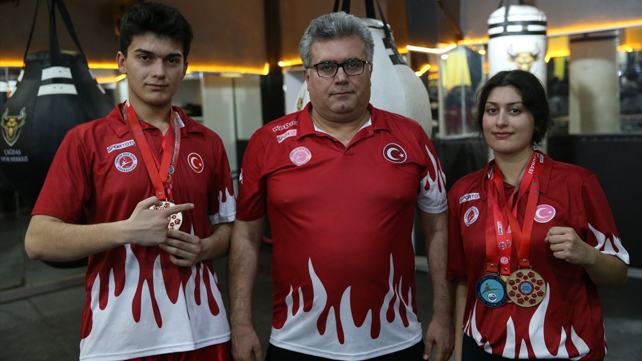 Altın Madalyalı Kick Boksçu Kardeşlerden Yeni Şampiyonluk Hedefi