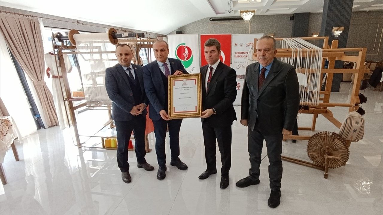 Amasya’nın Yassıçal Çuha ve Gediksaray Dokumaları Coğrafi İşaretle Tescillendi