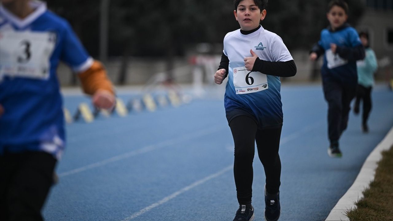 Ankara'da Modern Pentatlonda Ulusal Sıralama ve Gelişim Yarışları Gerçekleşti
