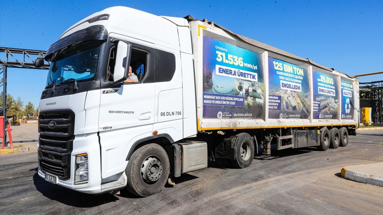 Antalya'da Çöpler Elektriğe Dönüşüyor: Ayda 89 Bin Hane İçin Yeterli Enerji Üretiliyor
