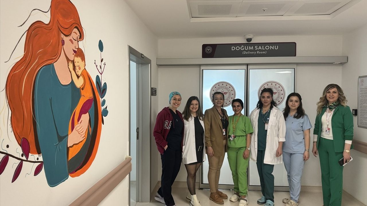 Antalya Şehir Hastanesi'nde Ebe Polikliniği Açıldı