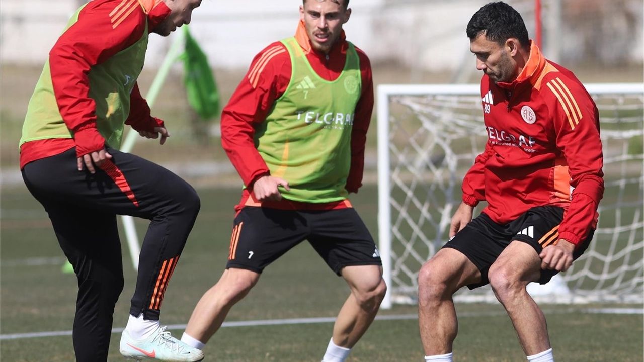 Antalyaspor, Fenerbahçe Maçı Hazırlıklarına Başladı