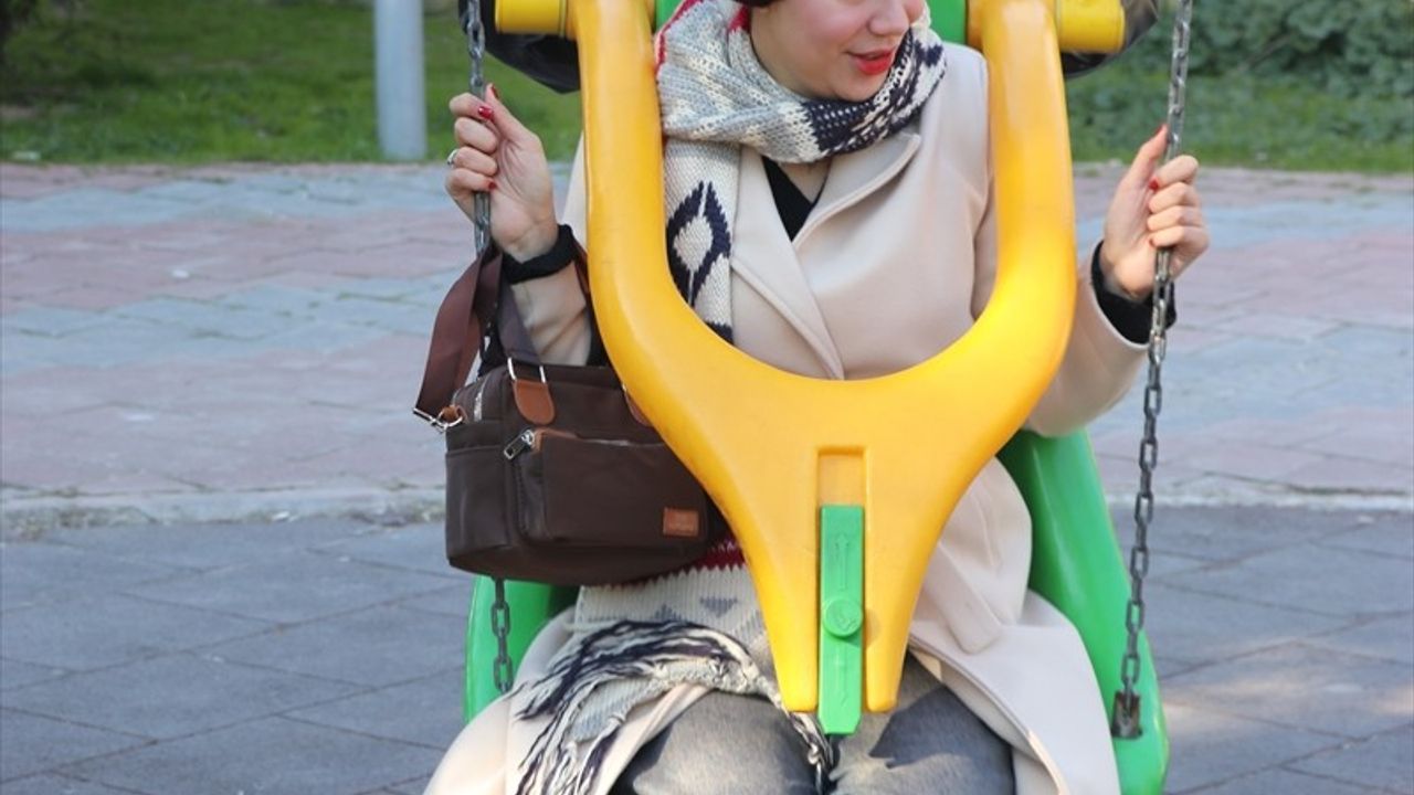 Aşk ve Umut: Lösemiyi Yenip Sağlıkla 14 Şubat'ı Kutladılar