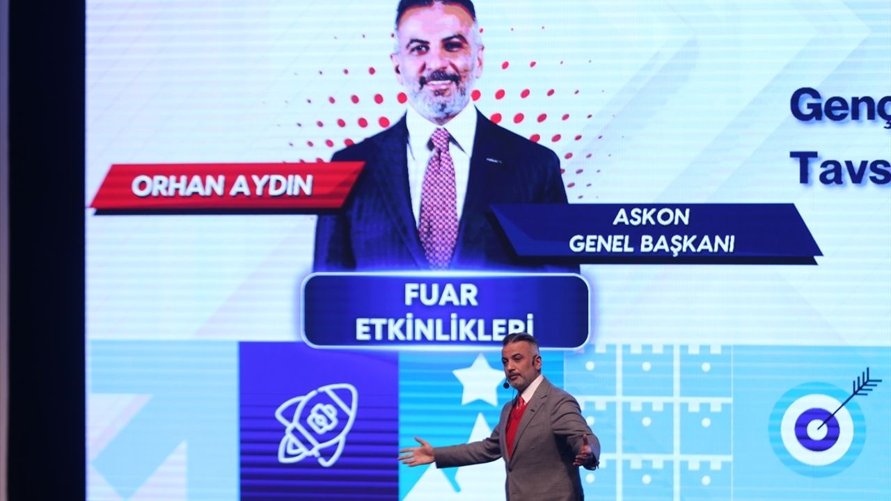 ASKON Başkanı Orhan Aydın, Trakya Kariyer Fuarı'nda Mühendislik Öğrencilerine Çağrıda Bulundu
