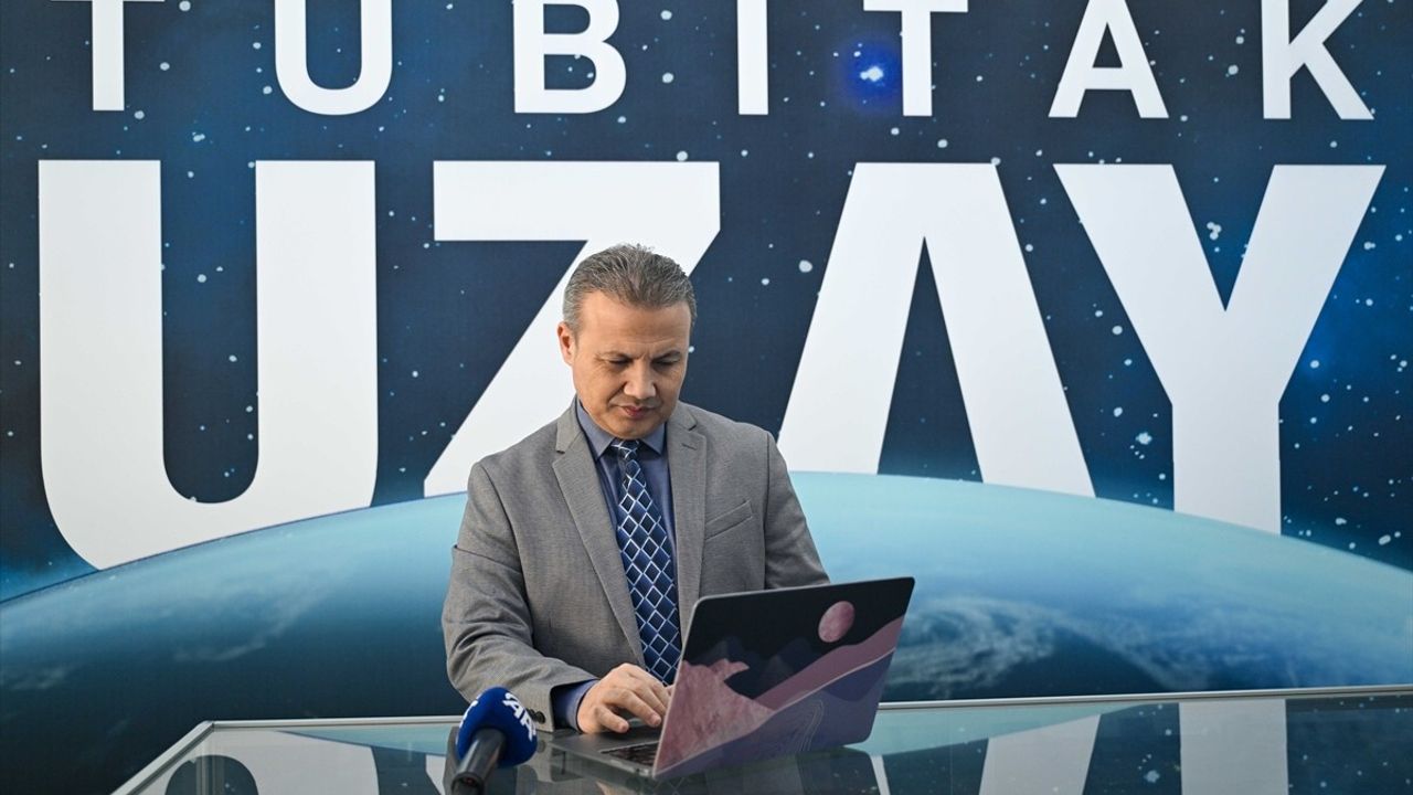 Astronot Alper Gezeravcı'dan AA'ya Destek: 'Haber Erişimi İçin Önemli Çalışmalar Var'