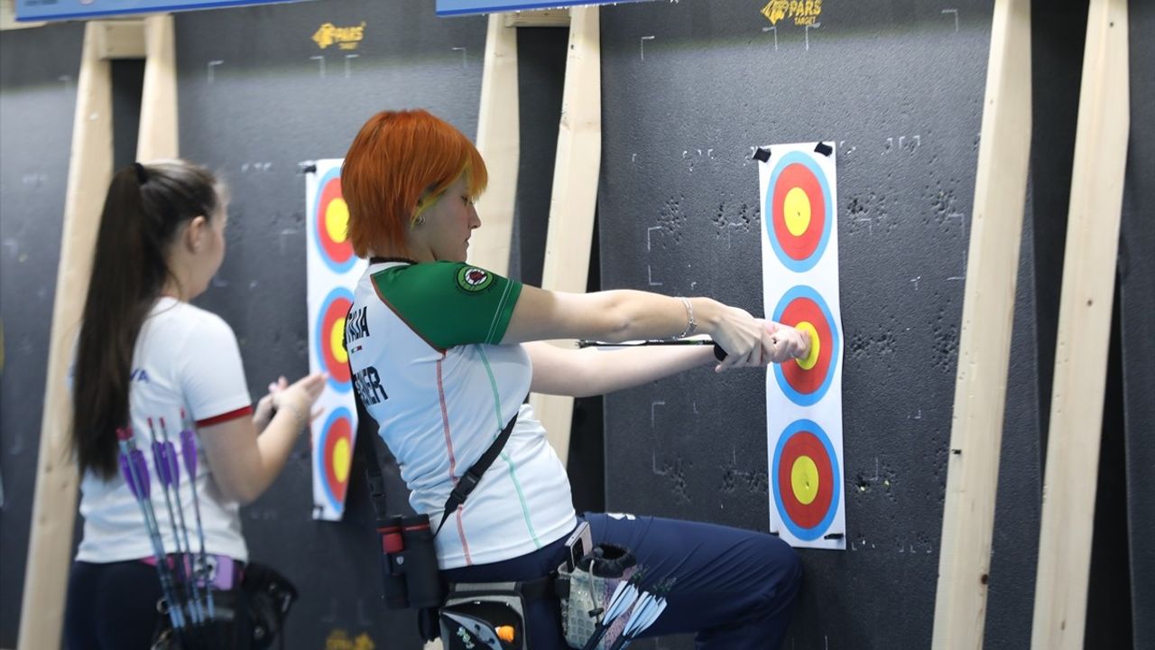 Avrupa Salon Okçuluk Şampiyonası: Mete Gazoz Finalde