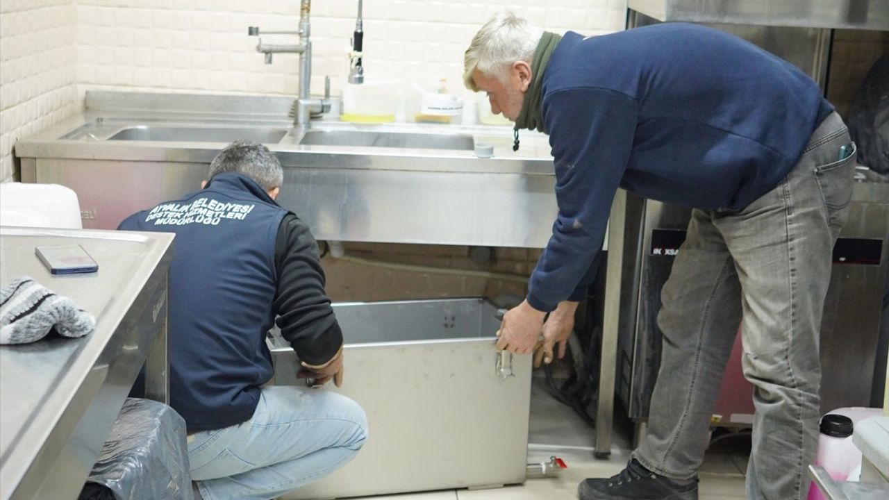 Ayvalık'ta Atık Yağ Yönetimi İçin 'Yağ Tutucu' Zorunluluğu