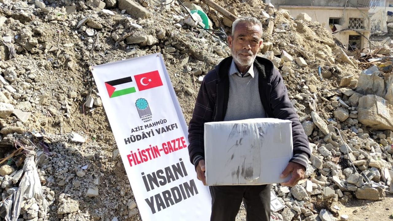 Aziz Mahmud Hüdayi Vakfı Gazze'deki İhtiyaç Sahiplerine Yardım Eli Uzatıyor