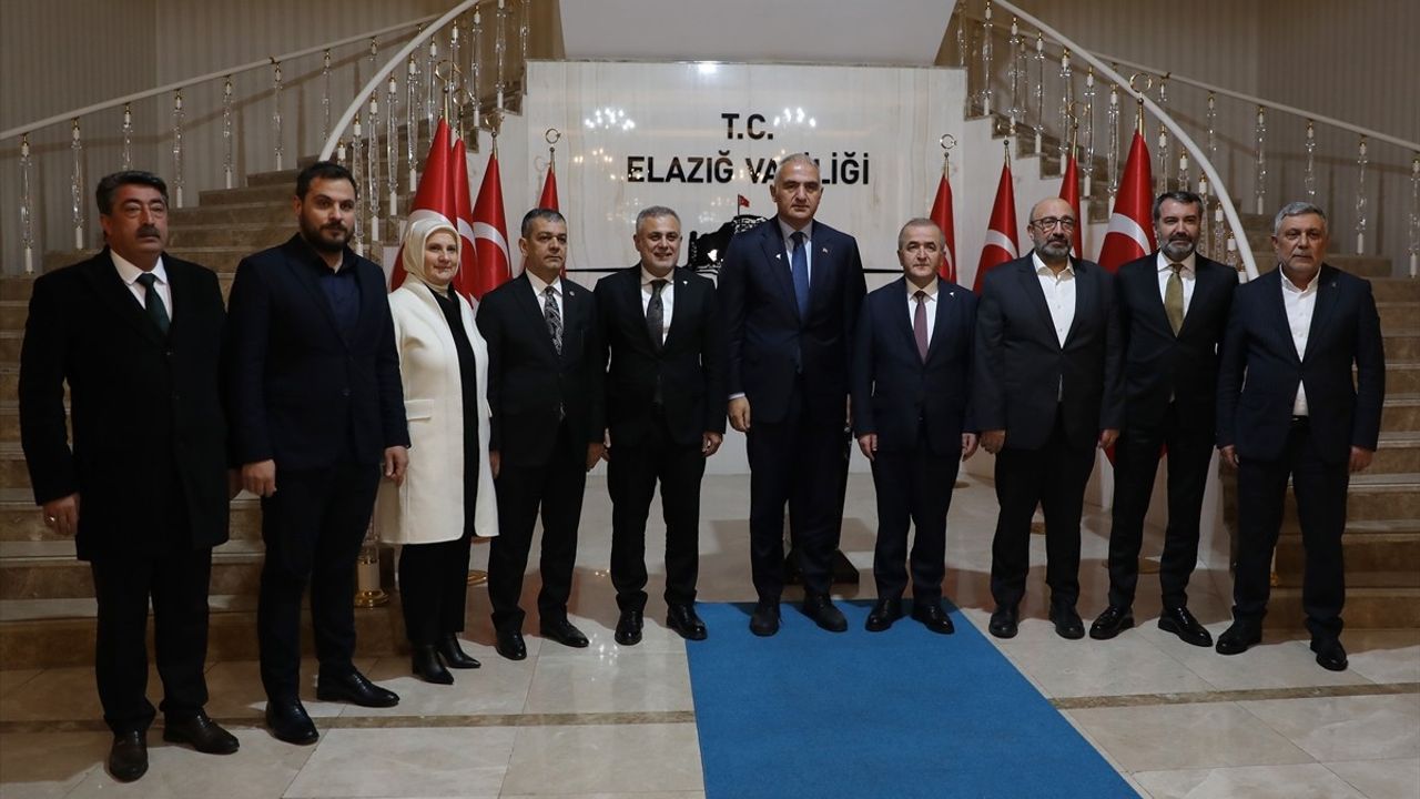 Bakan Ersoy, Elazığ Valiliğini Ziyaret Etti