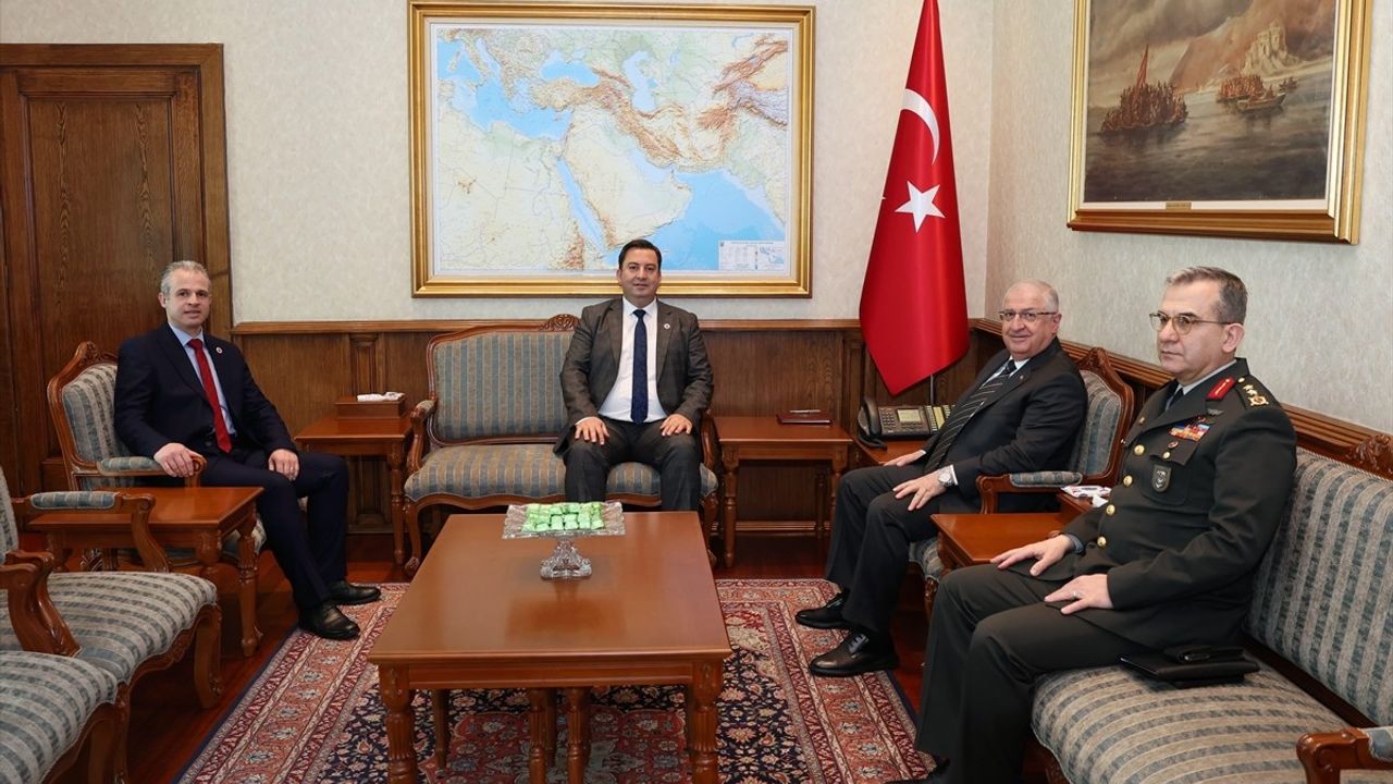 Bakan Güler, Kosovalı Heyeti Kabul Etti