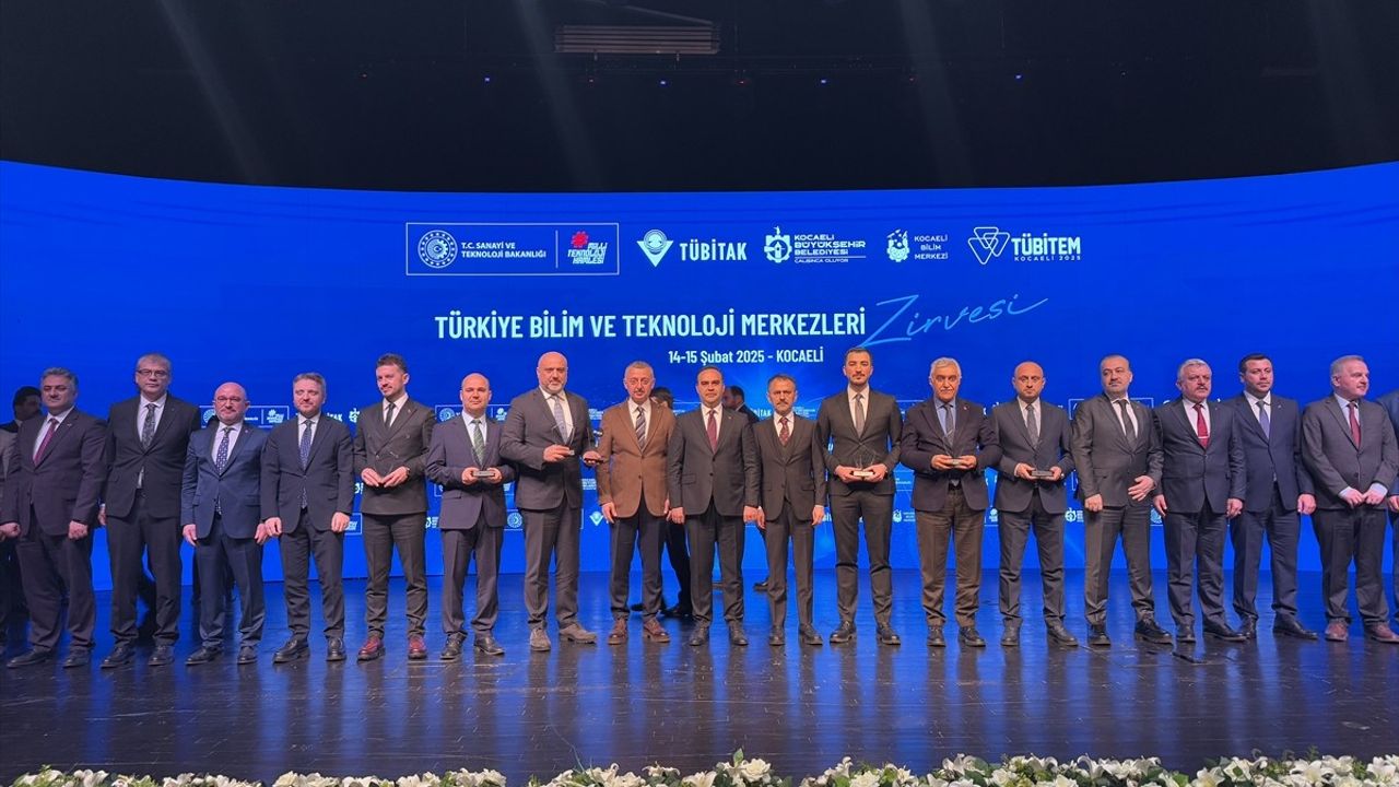 Bakan Kacır: Türkiye Artık Eskisi Gibi Değil, Teknolojide Özgüvenle İlerliyoruz