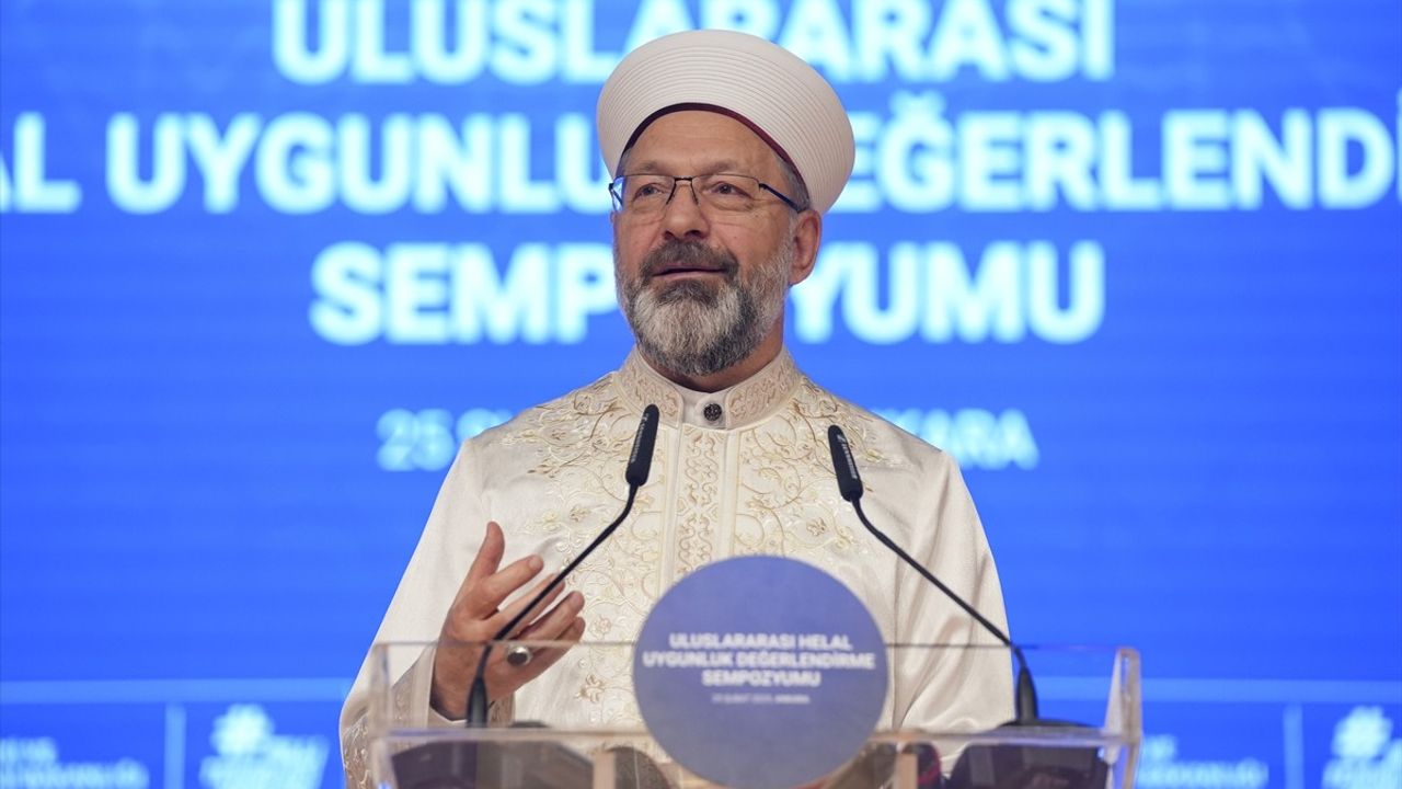 Bakan Kacır: Türkiye Helal Ekonomisinde Lider Olma Kararlılığında