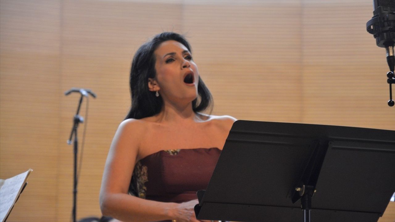 BBDSO, Alman Şef Cornelia Von Kerssenbrock ve Solist Esra Çetiner’i Ağırladı