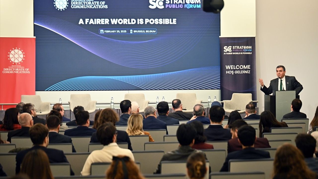 Belçika'da 'Daha Adil Bir Dünya Mümkün' Paneli Gerçekleşti