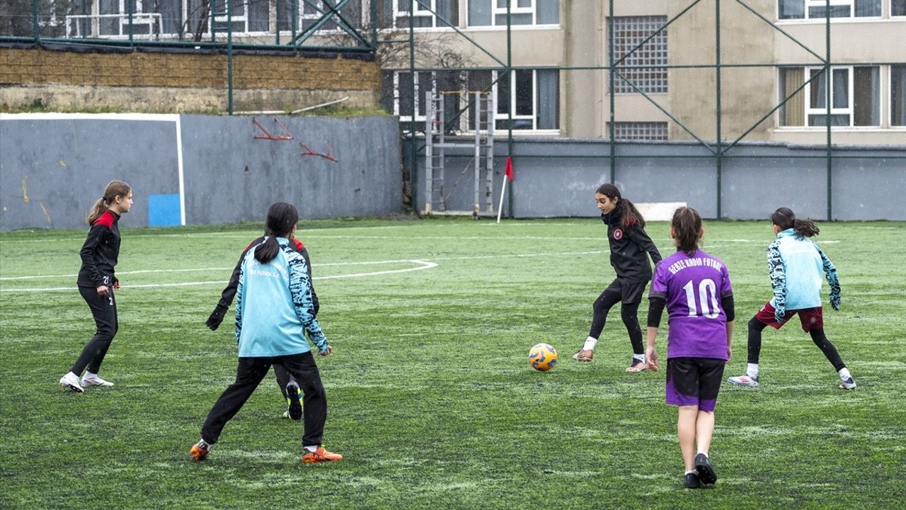 BtcTurk ile Yeni Nesil Sahada Projesi İstanbul'da Başladı