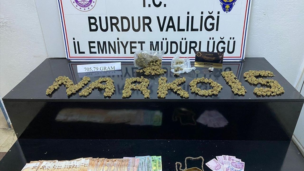 Burdur'da Uyuşturucu Operasyonunda Bir Zanlı Tutuklandı