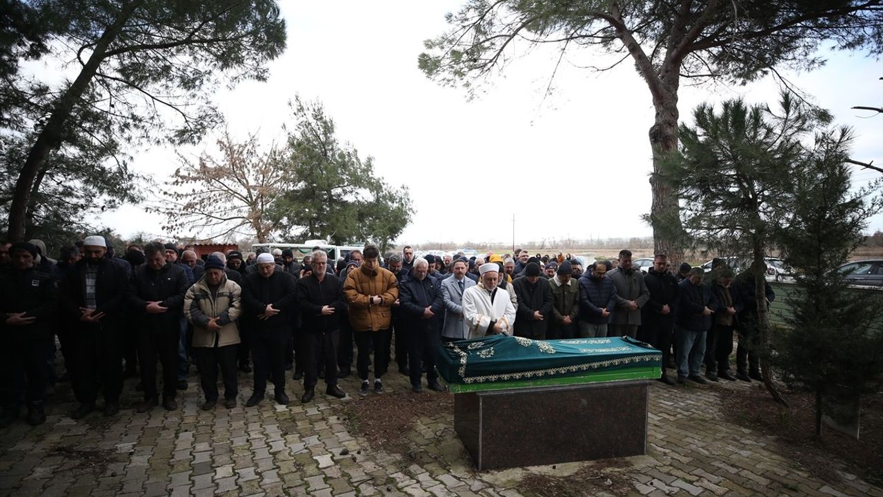Çanakkale Kahramanı Bigalı Mehmet Çavuş'un Torunu Aynı Gün Vefat Etti