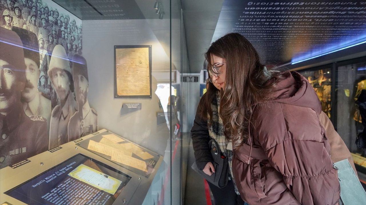 Çanakkale Savaşları Mobil Müzesi Edirne'de Ziyaretçilerini Bekliyor