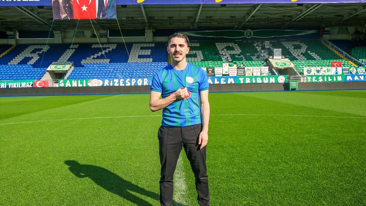 Çaykur Rizespor, Hull City'den Abdülkadir Ömür'ü Transfer Etti