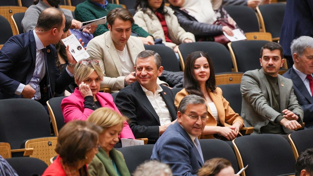 CHP Genel Başkanı Özgür Özel, CSO Konserini İzledi