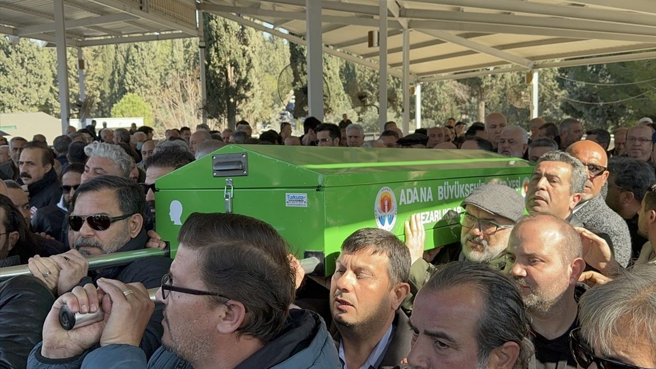 ÇÜ Rektörlüğü Özel Kalem Müdürü Meral Kara Delen Hayatını Kaybetti