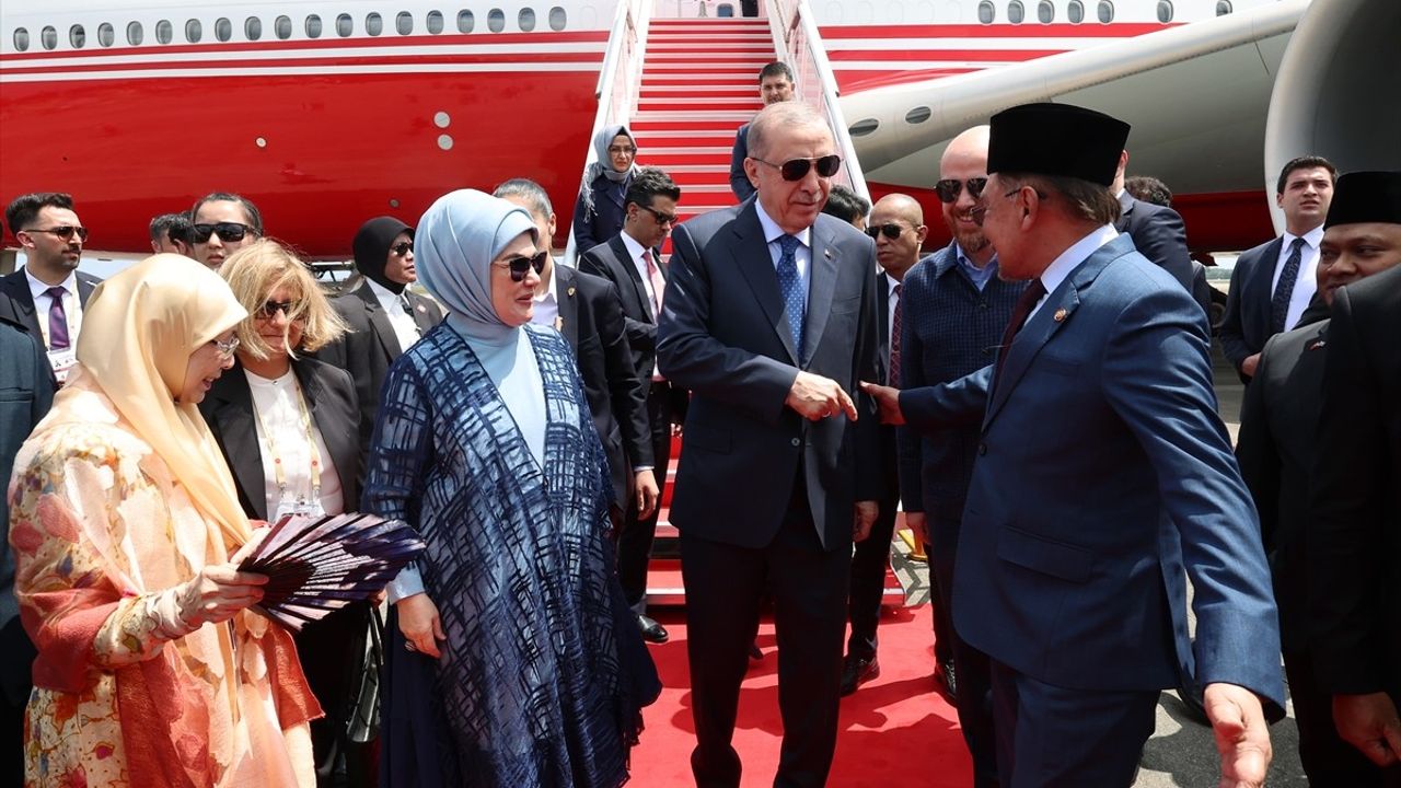 Cumhurbaşkanı Erdoğan, Malezya'ya Resmi Ziyarette Bulundu