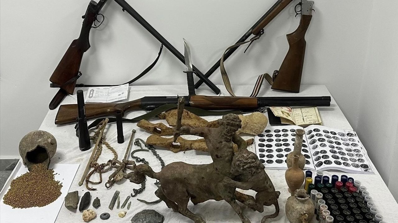 Denizli'de Tarihi Eser Operasyonu: 2 Şüpheli Yakalandı