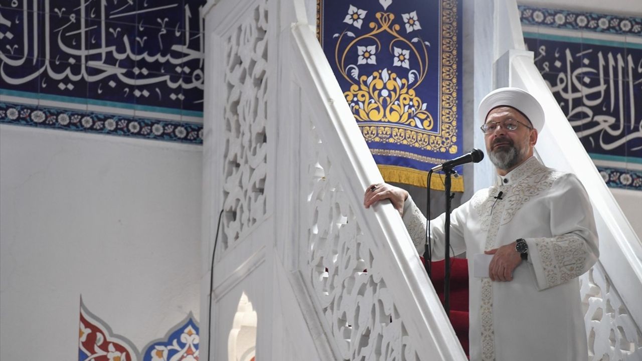 Diyanet İşleri Başkanı Erbaş: İftar Sofralarında Lüksten Kaçının