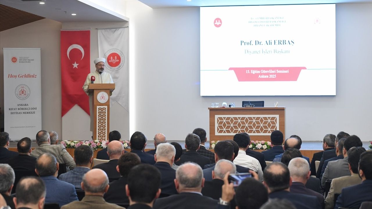 Diyanet İşleri Başkanı Erbaş'tan Eğitimin Önemi Vurgusu