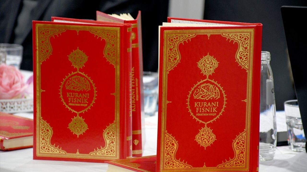 Diyanet İşleri Başkanlığı Arnavutça Kur'an-ı Kerim Mealini Tanıttı