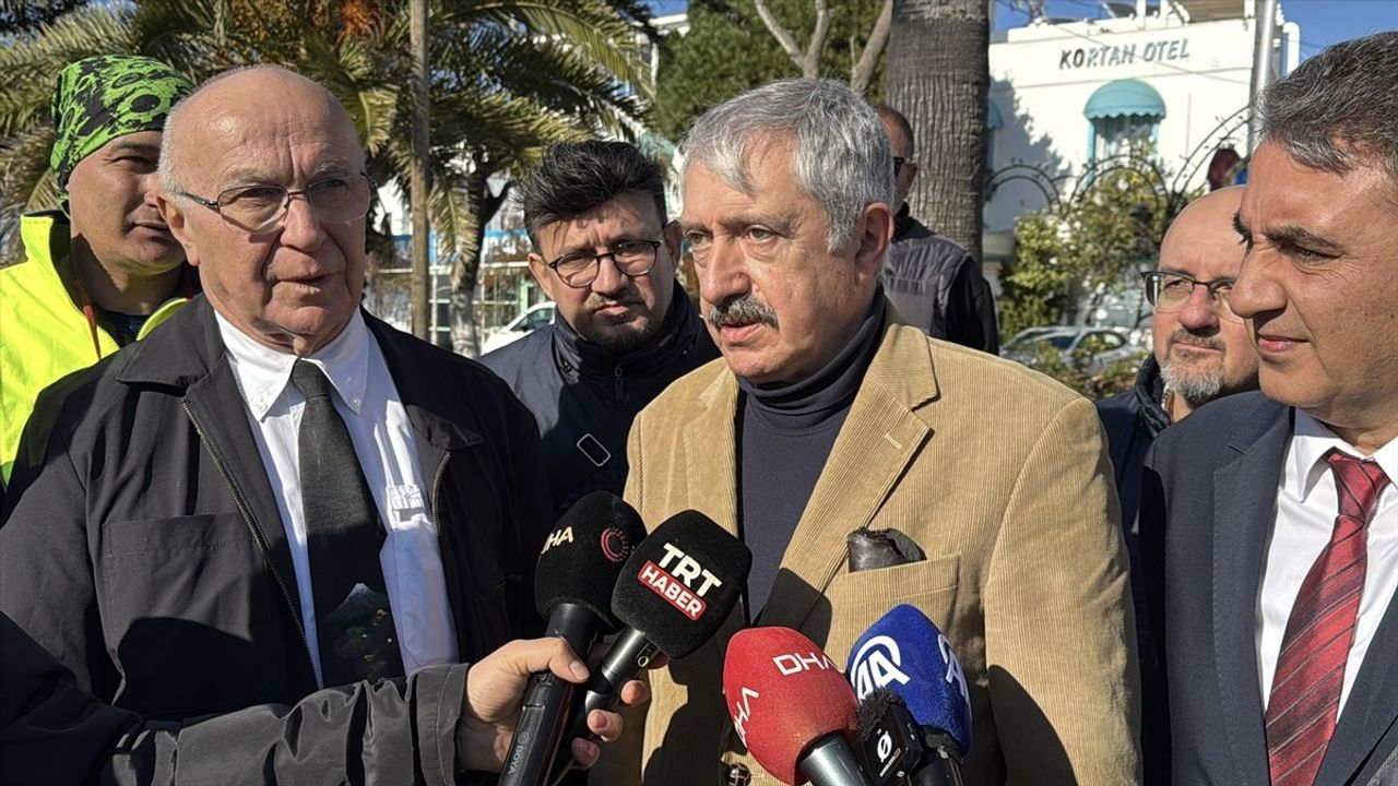 Ege Denizi'ndeki Sismik Aktivite: Tsunami Uyarıları ve Bilgilendirme