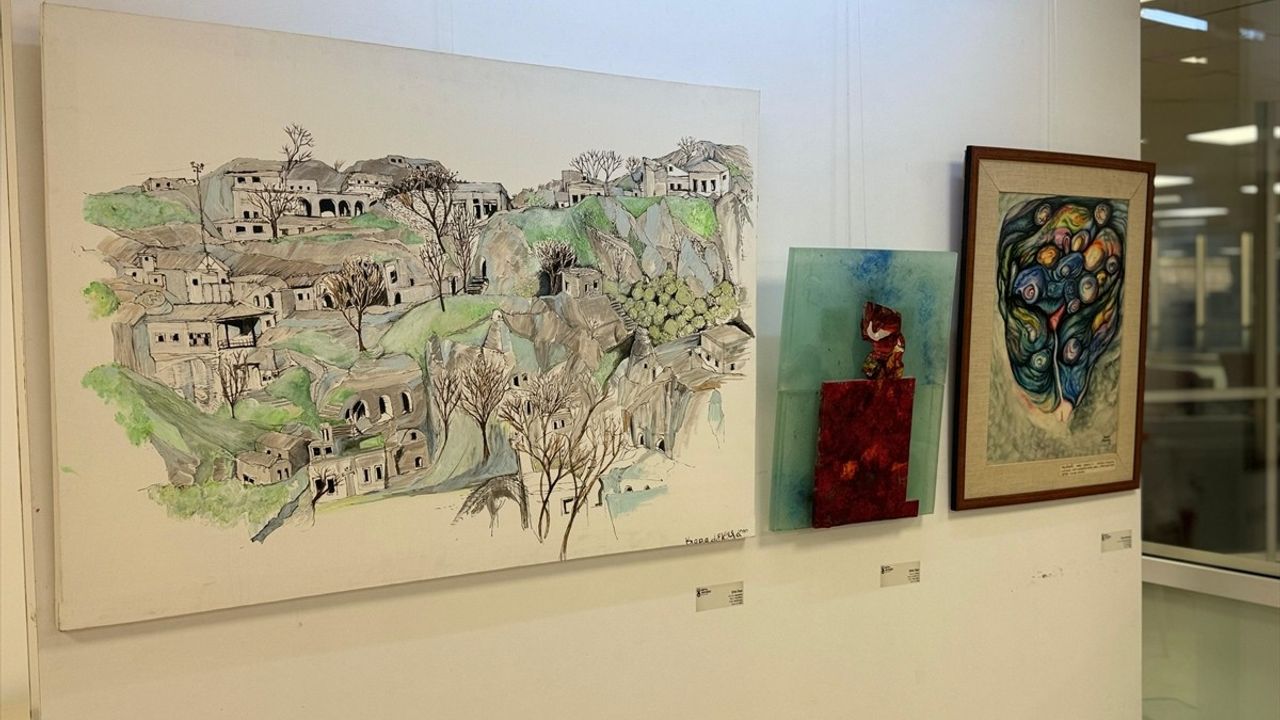 Ekol Tatbiki Sanat Topluluğu'nun 'Sevgili Tatbiki' Sergisi Sanatseverlerle Buluştu