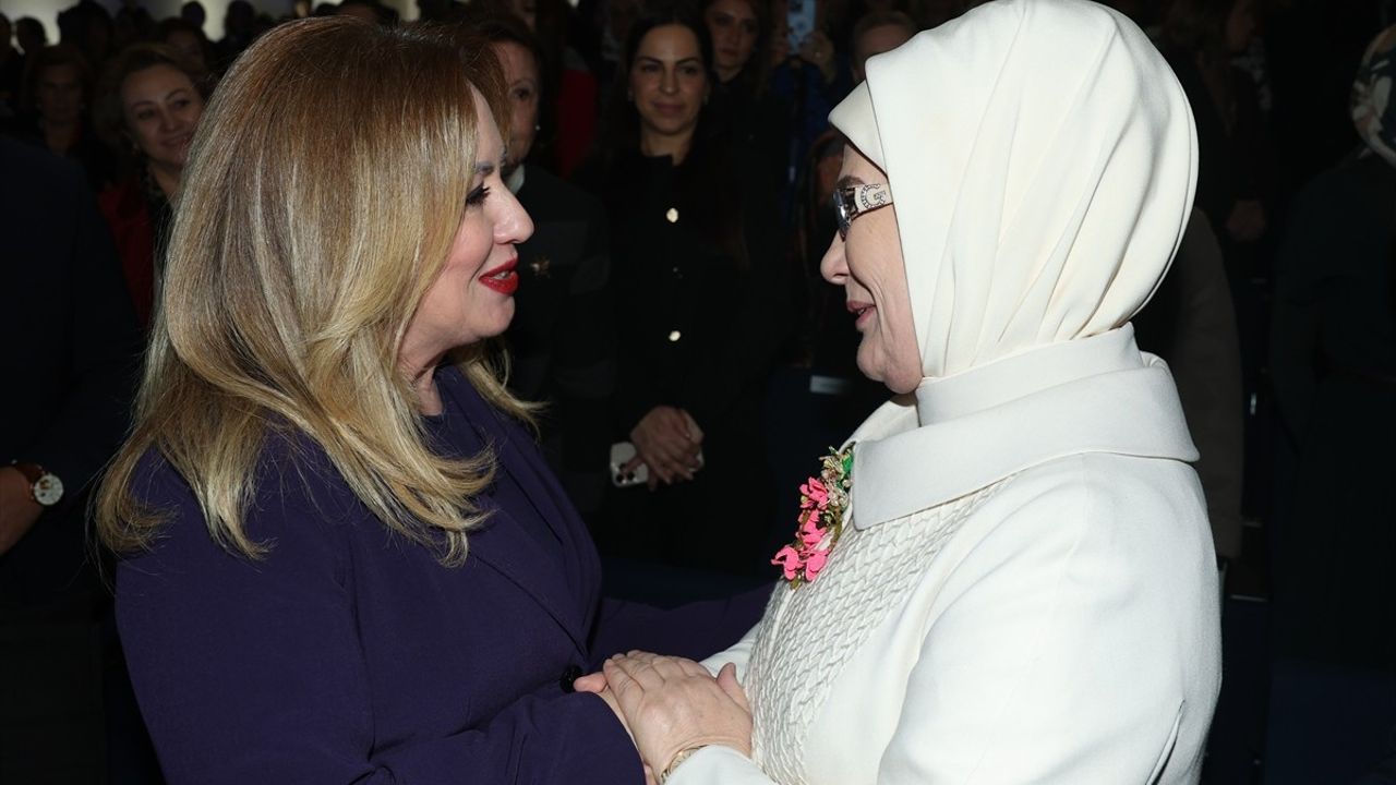 Emine Erdoğan, "Halkbank Üreten Kadınlar Yarışması" Ödül Töreninde Kadın Girişimciliği Vurguladı