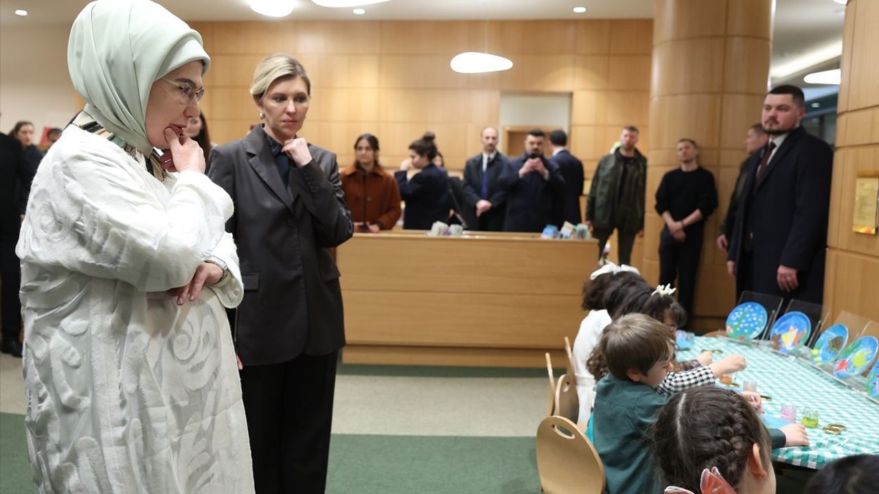 Emine Erdoğan ve Olena Zelenska, Cumhurbaşkanlığı Millet Kütüphanesi'ni Ziyaret Etti