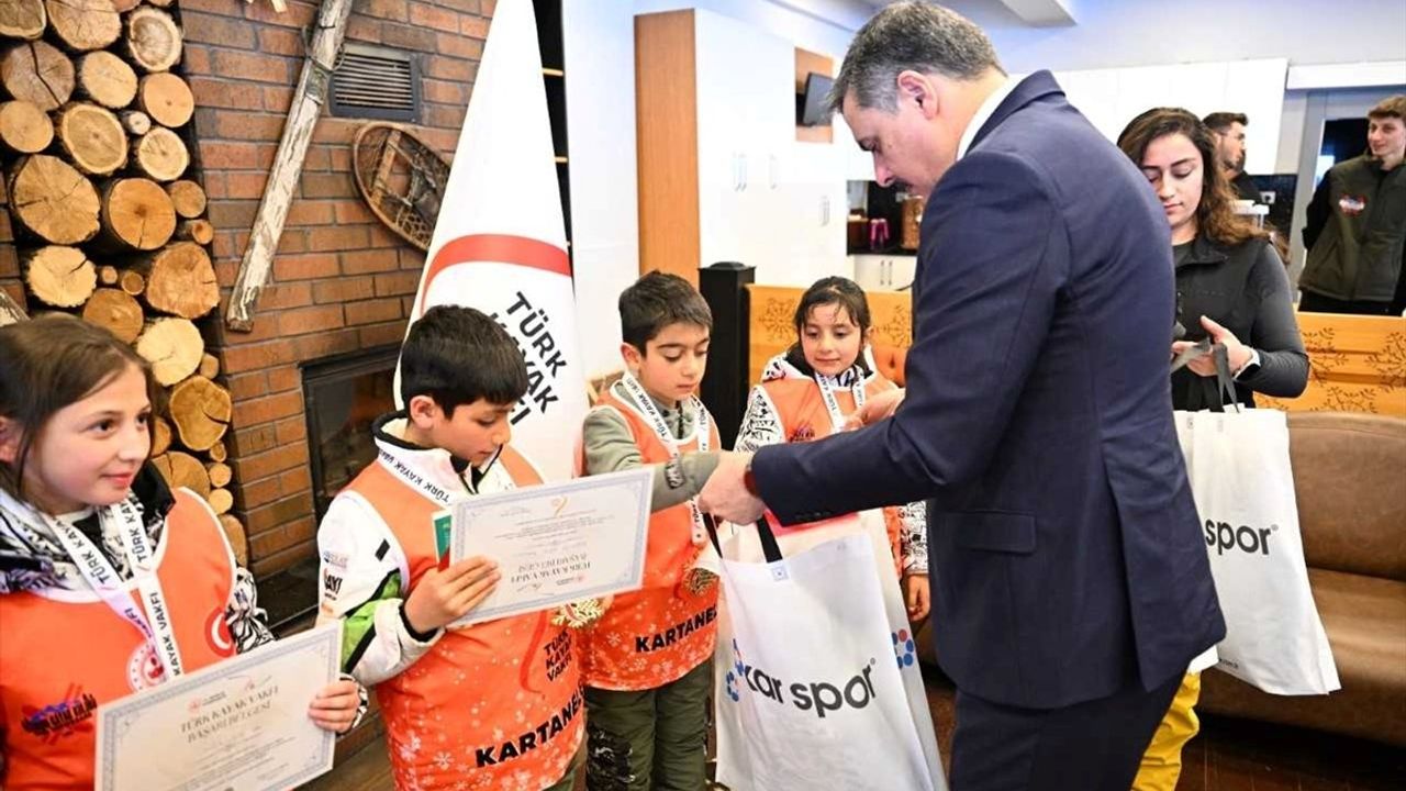 Erzurum'da 100 Çocuk İlk Kez Kayak ile Tanıştı