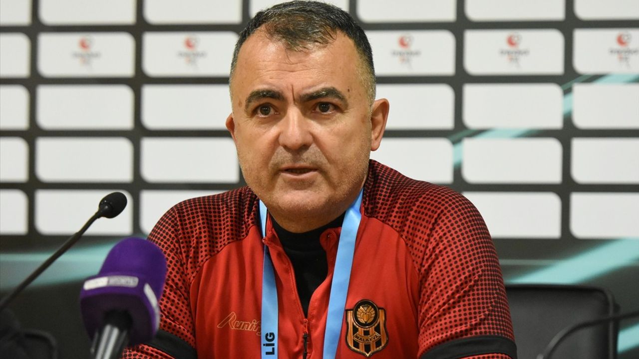 Erzurumspor FK'dan Tarihi Galibiyet: Hakan Kutlu'dan Açıklamalar