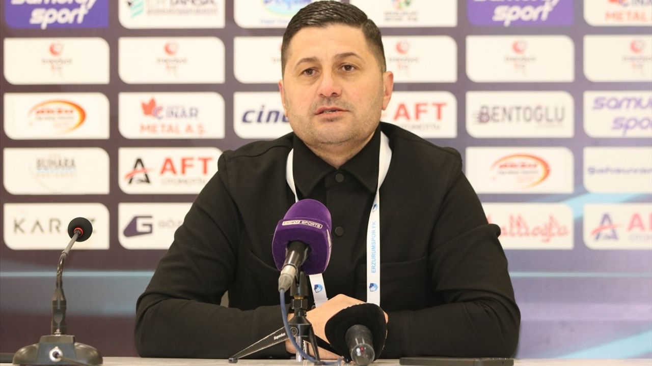 Erzurumspor FK ve Iğdır FK Maçında Gözler Hakan Kutlu ve Çağdaş Çavuş'un Üzerinde