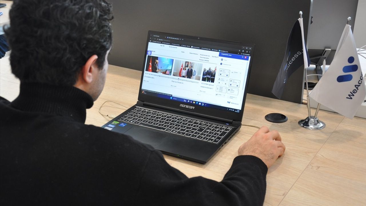 Eskişehirli Akademisyenin Engellilere Özel Geliştirdiği Uygulama İle İnternet Erişimi Kolaylaşıyor