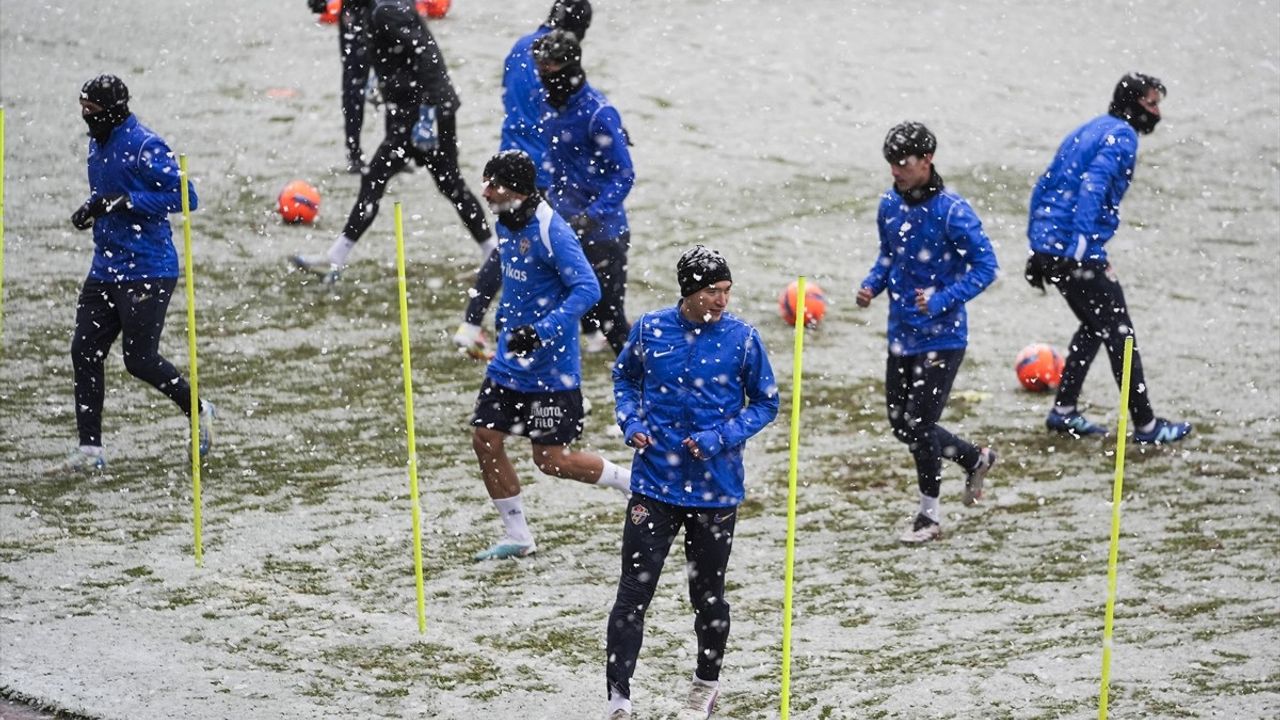 Eyüpspor, Beşiktaş Maçı İçin Hazırlıklarını Yoğunlaştırdı