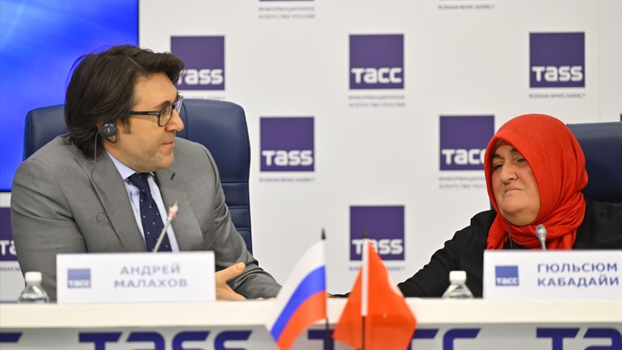 Fedakar Anne Gülsüm Kabadayı'nın Hikayesi 'Bi Umut' İle Sinemaya Taşınıyor