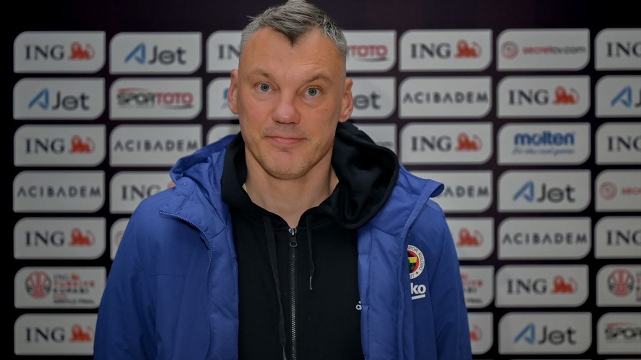 Fenerbahçe Beko'da Jasikevicius Derbi İçin Sakin Kalmanın Önemine Vurgu Yaptı
