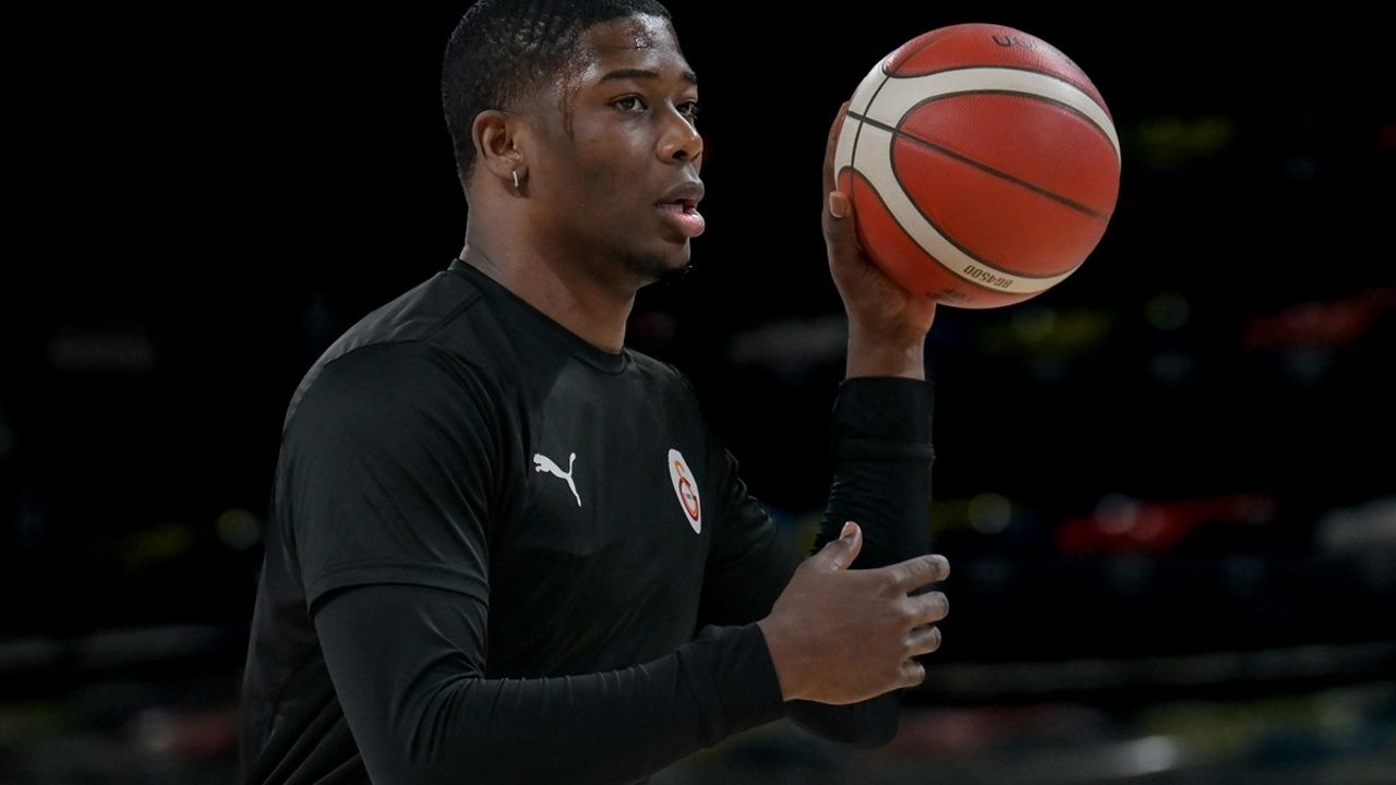 Galatasaray Başantrenörü Yakup Sekizkök, ING Türkiye Kupası'nda Galibiyet Hedefliyor