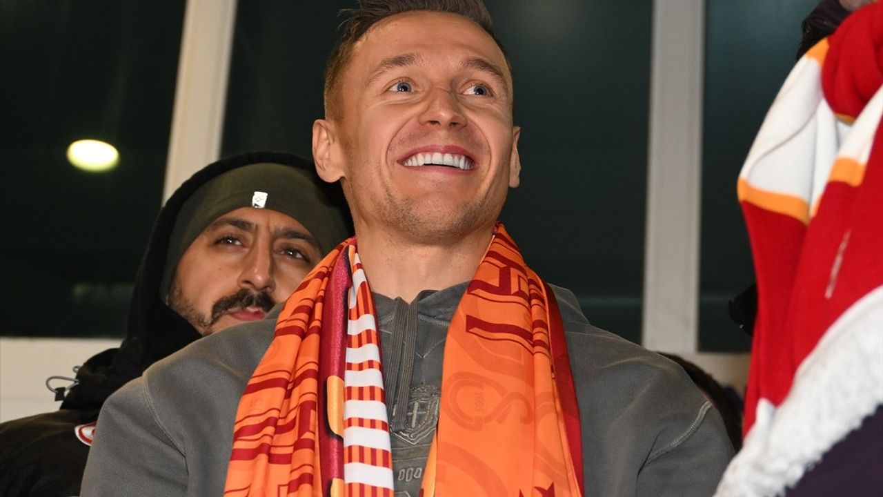 Galatasaray, Przemyslaw Frankowski ile Transfer Görüşmelerine Başladı!