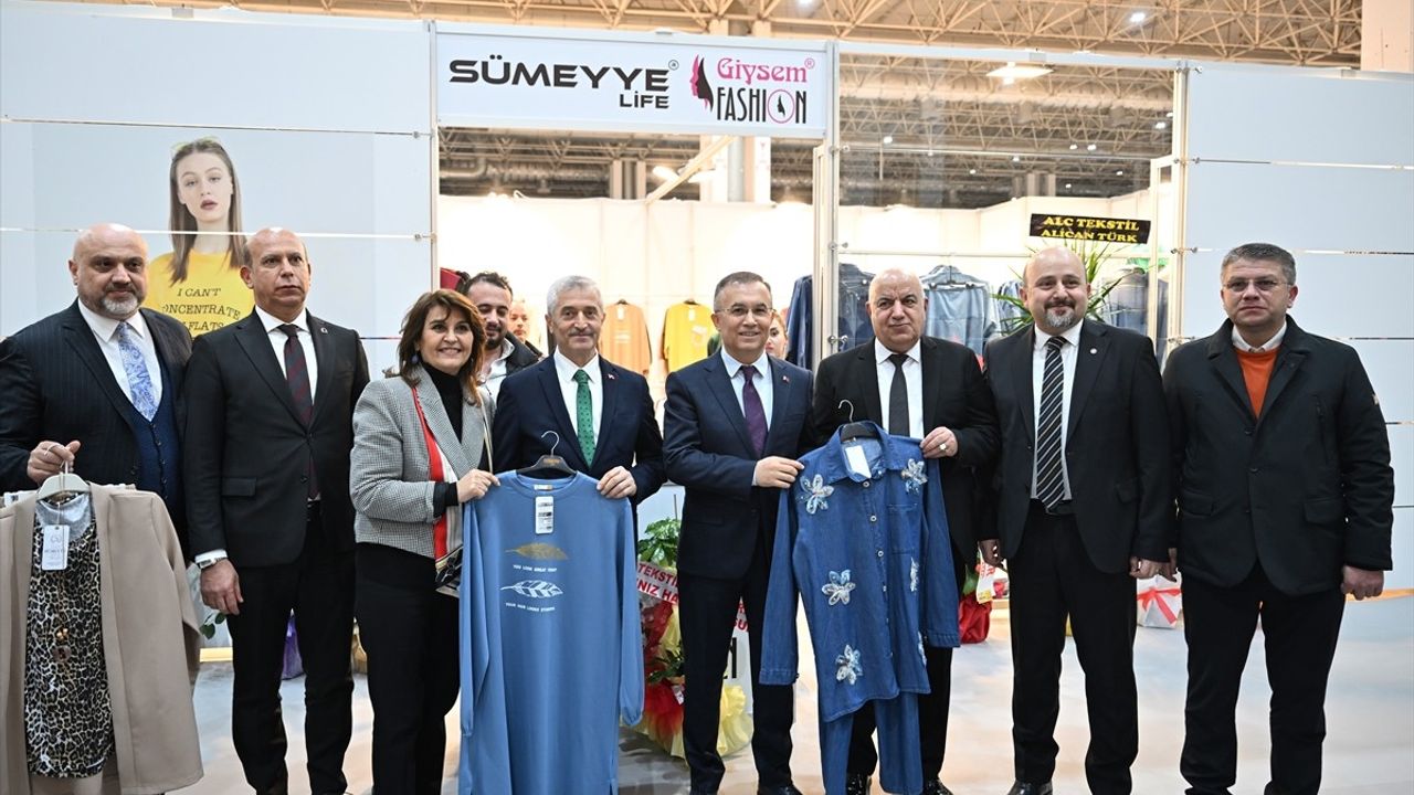 Gaziantep'te 11. PENTEX Penye, Tekstil ve Teknolojileri Fuarı Açıldı