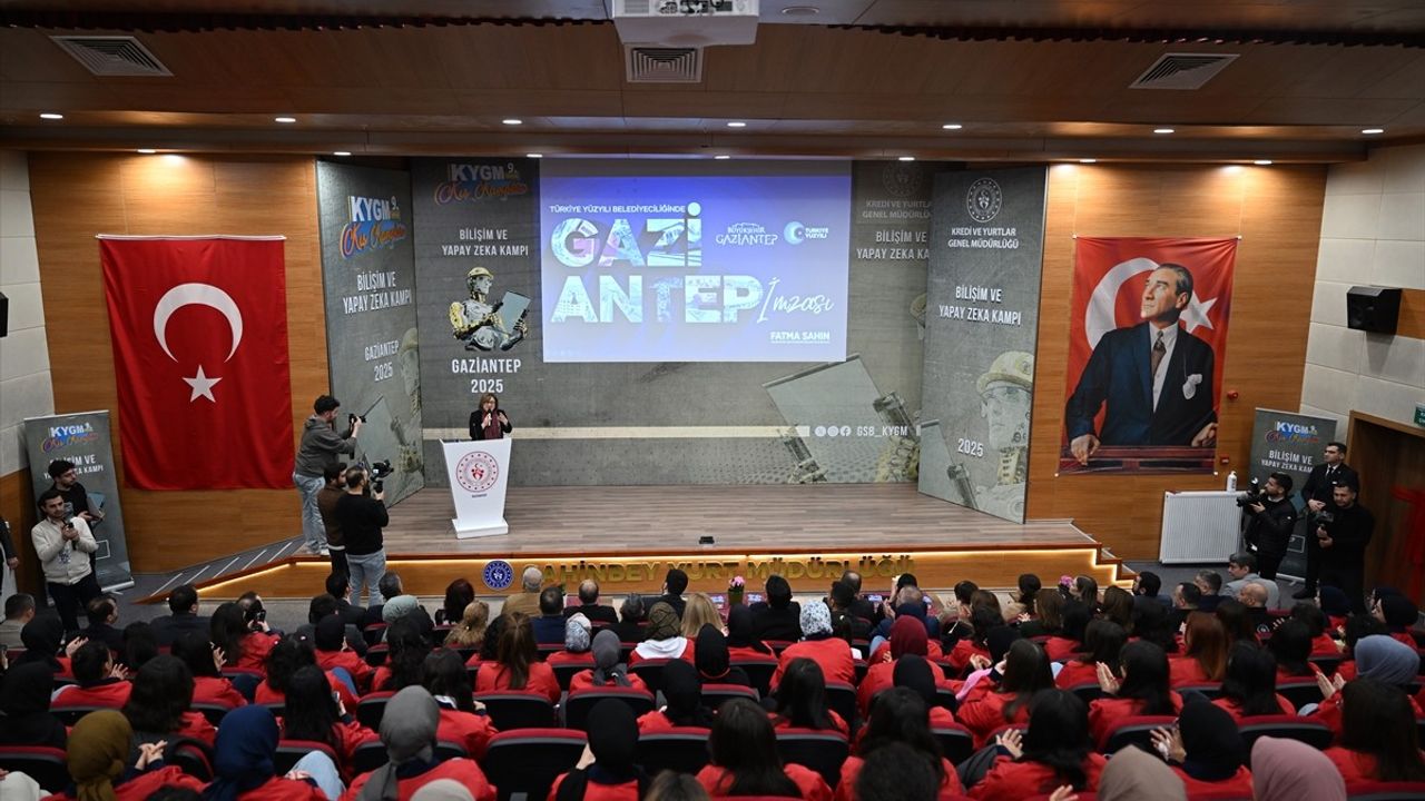 Gaziantep'te Bilişim ve Yapay Zeka Kampı Başladı