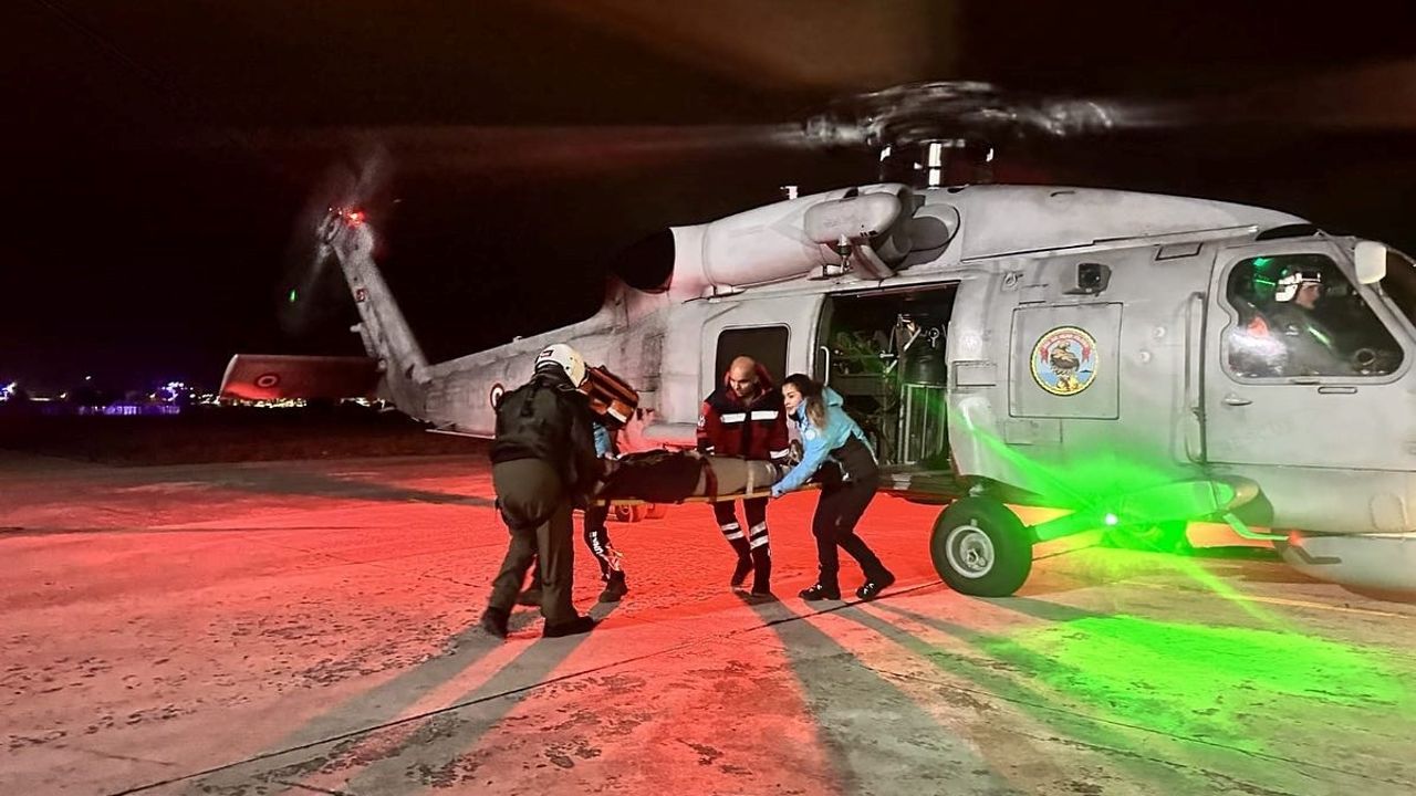 Gökçeada'da Hava Koşulları Sebebiyle Askere Helikopterle Hasta Sevk Edildi