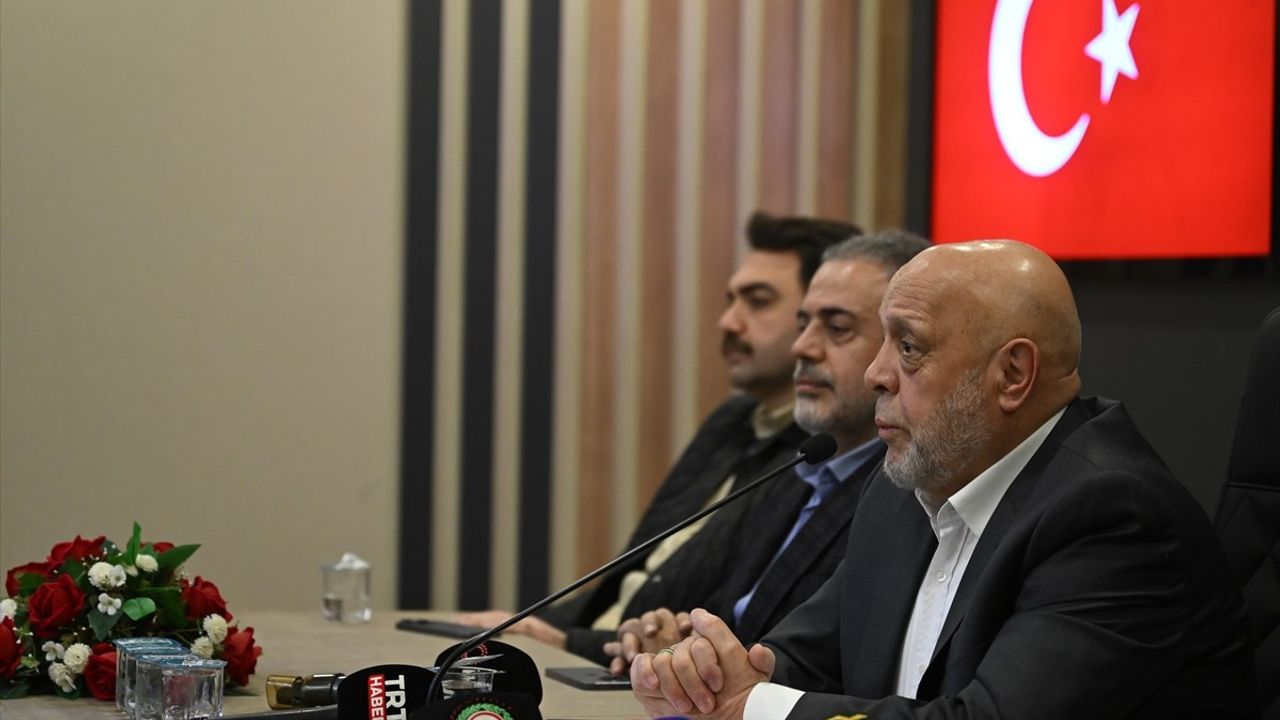 HAK-İŞ Genel Başkanı Arslan'dan 28 Şubat Açıklaması: 'Demokrasimiz Yoksa Sendikal Hareket de Yoktur'