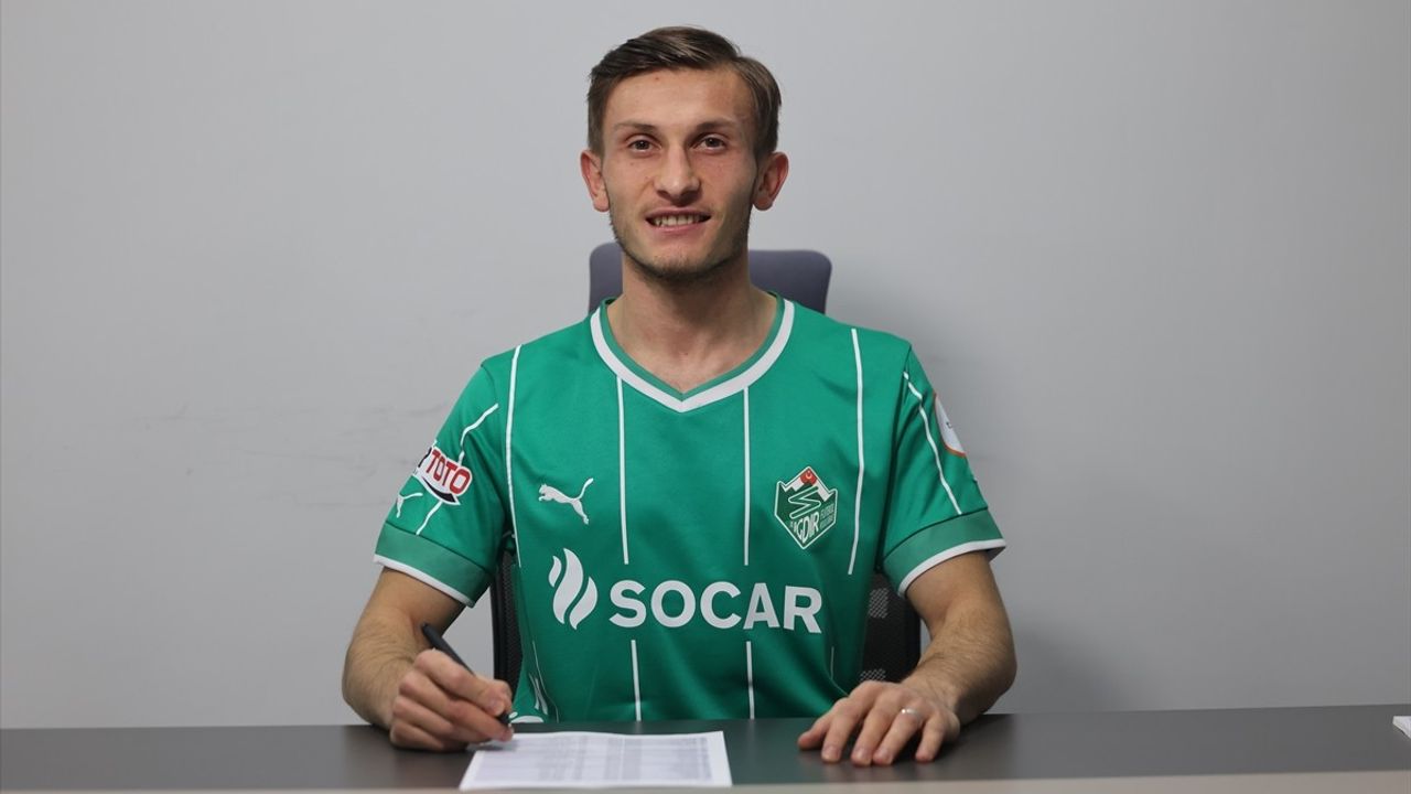 Iğdır FK, Trabzonspor'dan Serkan Asan'ı Kralıkla Kadrosuna Kattı