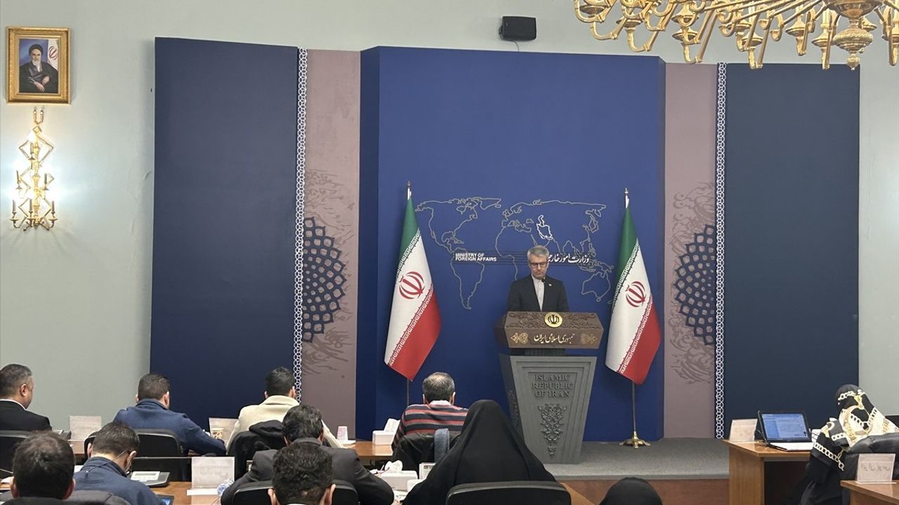 İran, Lübnan'daki Uçak Sorununa Makul Çözüm Arayışında